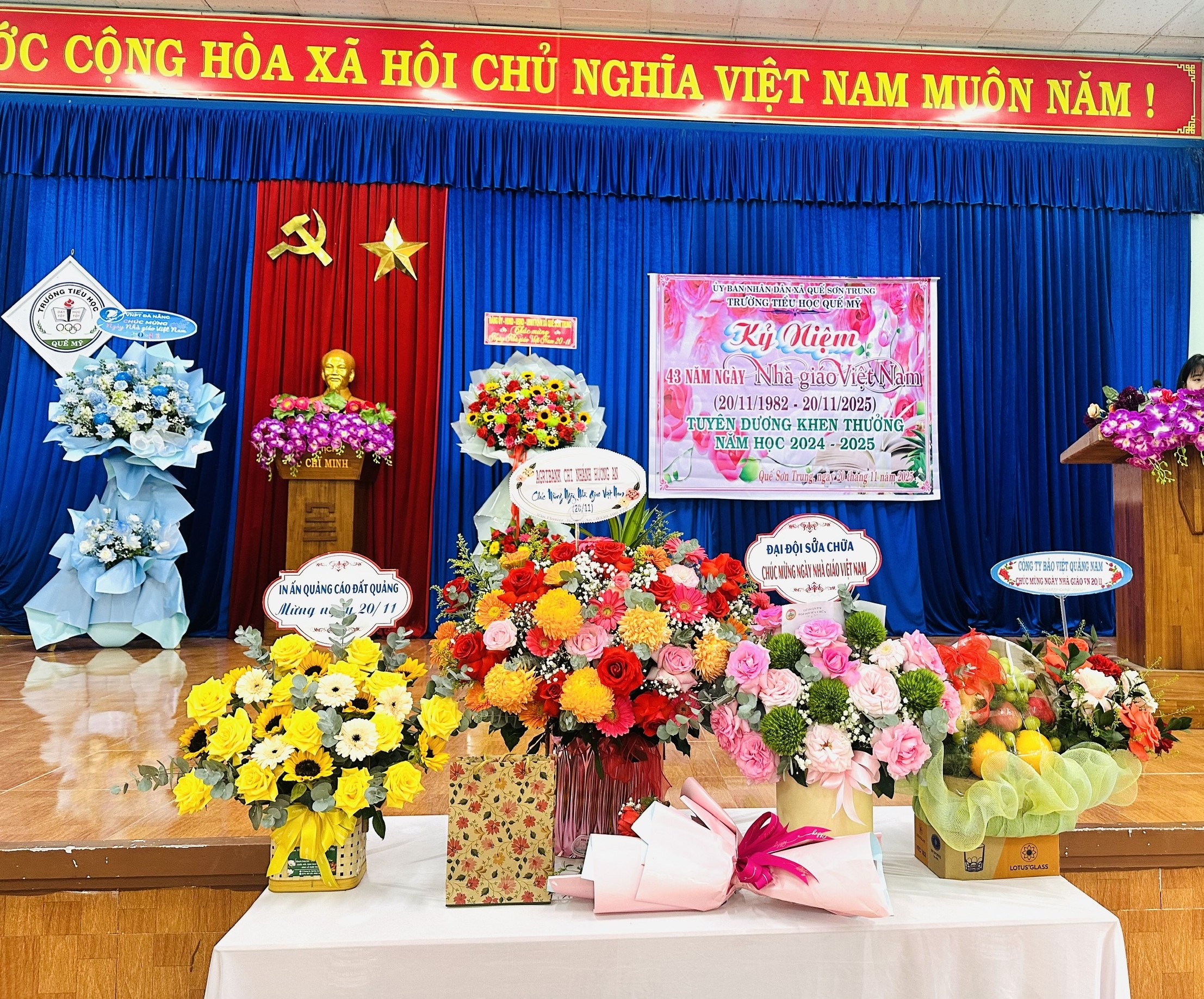 KỶ NIỆM NGÀY NHÀ GIÁO VIỆT NAM 20/11/1982 - 20/11/2025